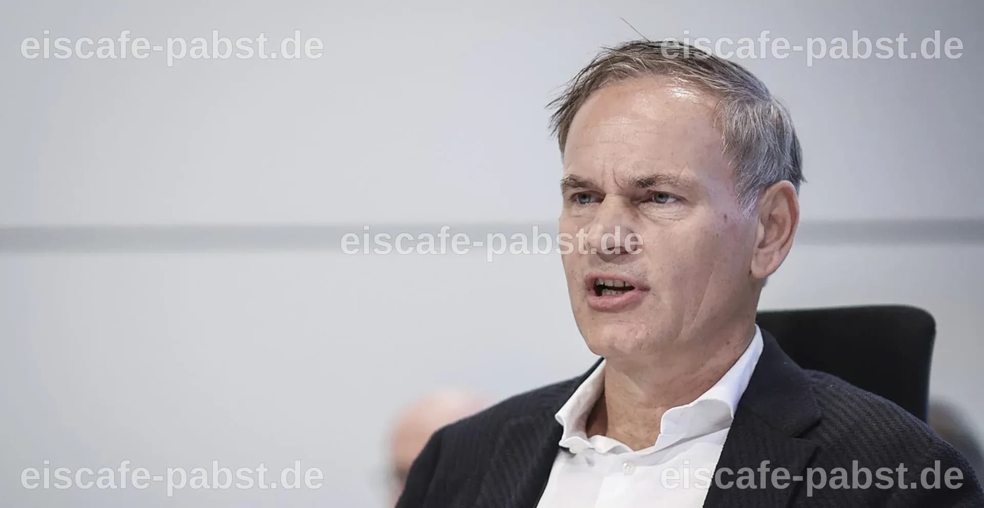 VW-Hauptversammlung: Blume räumt ein – Das Geschäftsmodell steht vor dem Aus