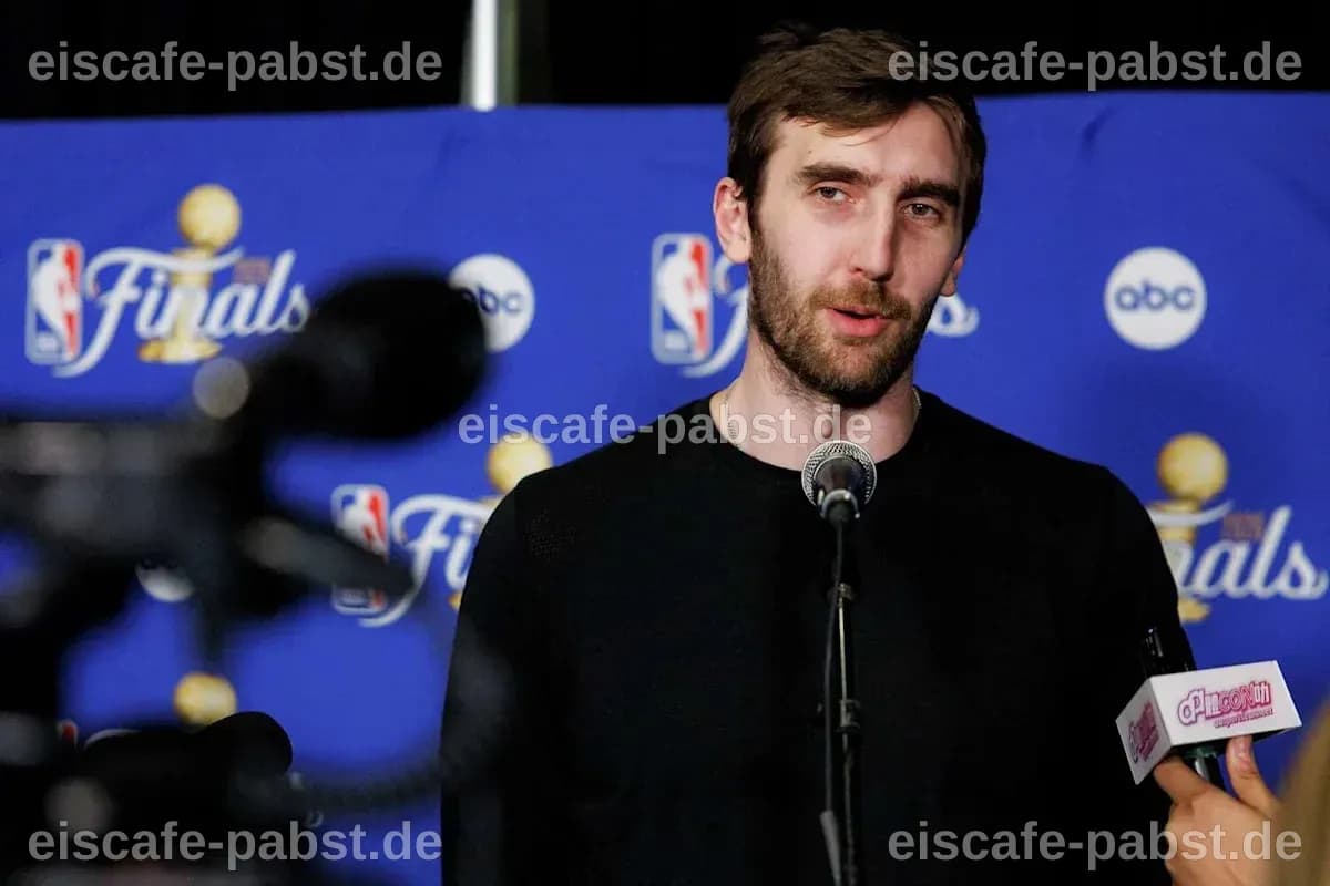 Luke Kornet lädt LeBron James ein: Komm nach San Antonio!