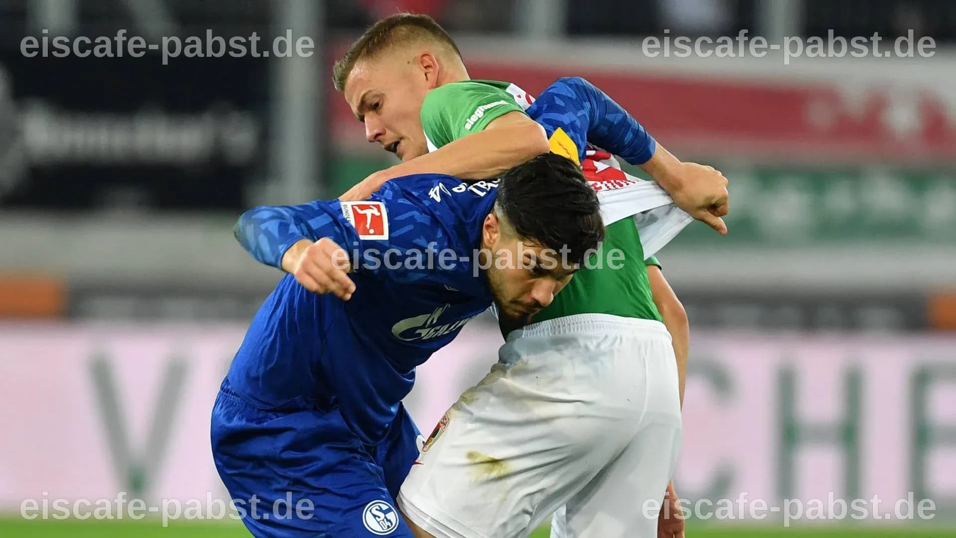 Bundesliga, 1. Spieltag – Sonntag: Schalke verliert in Augsburg, Freiburg schlägt Bremen klar - DIE ZEIT