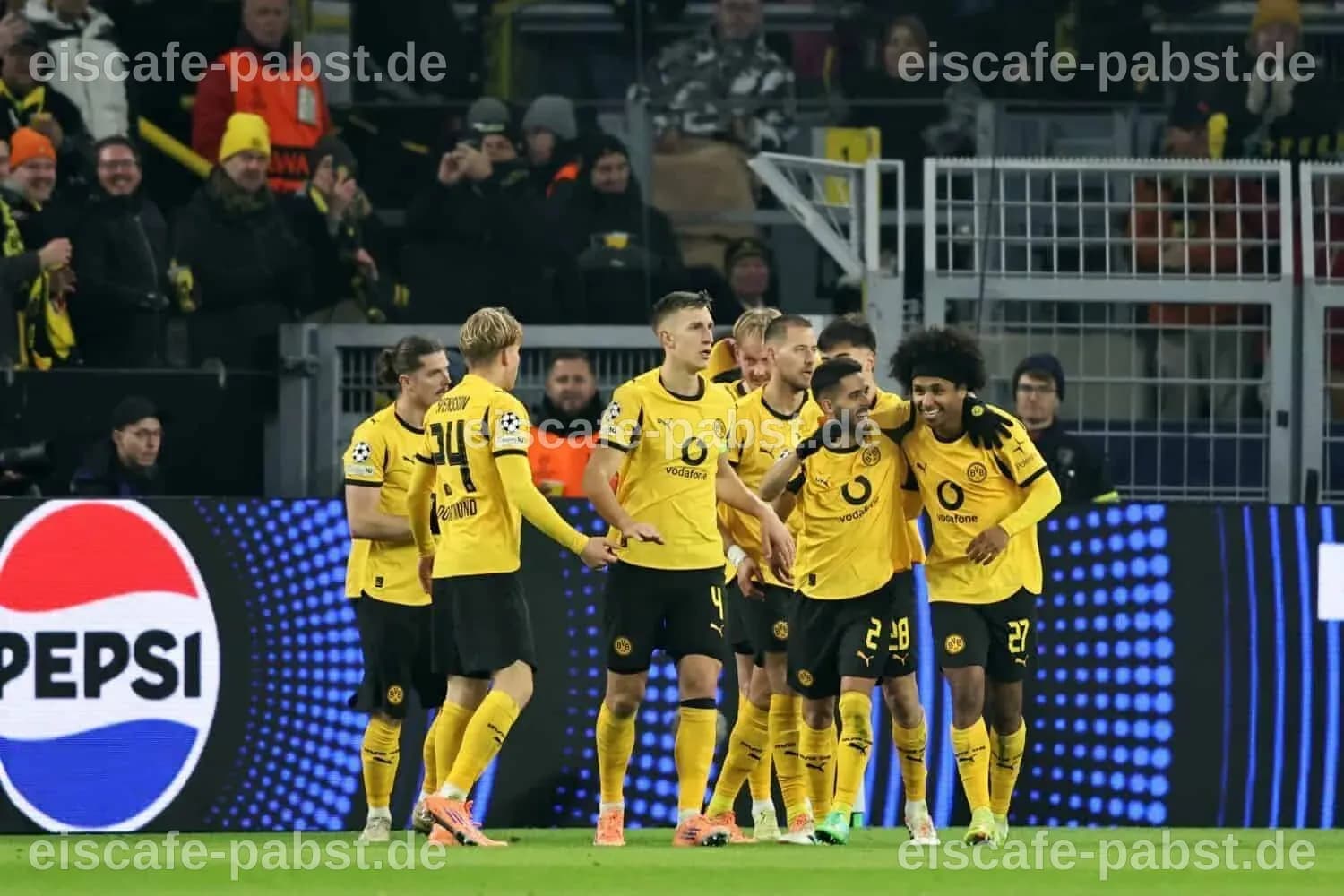 Champions League: Dortmund schlägt Villarreal zum Auftakt - sportschau.de